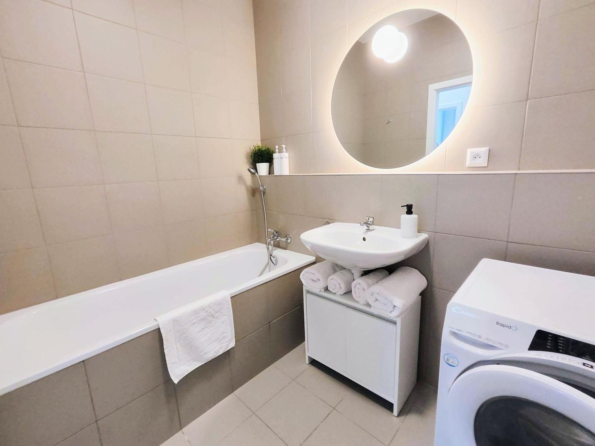 Wings - Brand New - Presidential Garden - Free Parking Apartment Bratislava Exterior photo