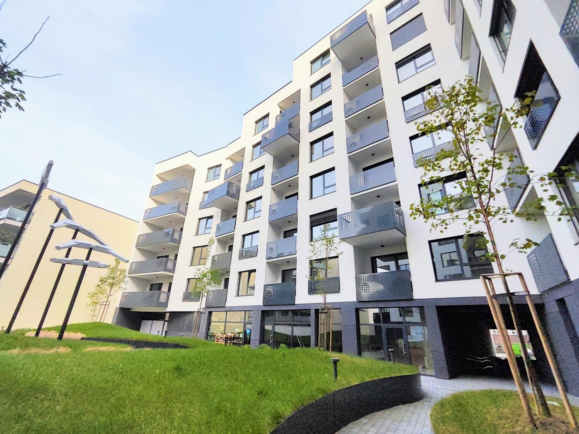 Wings - Brand New - Presidential Garden - Free Parking Apartment Bratislava Exterior photo