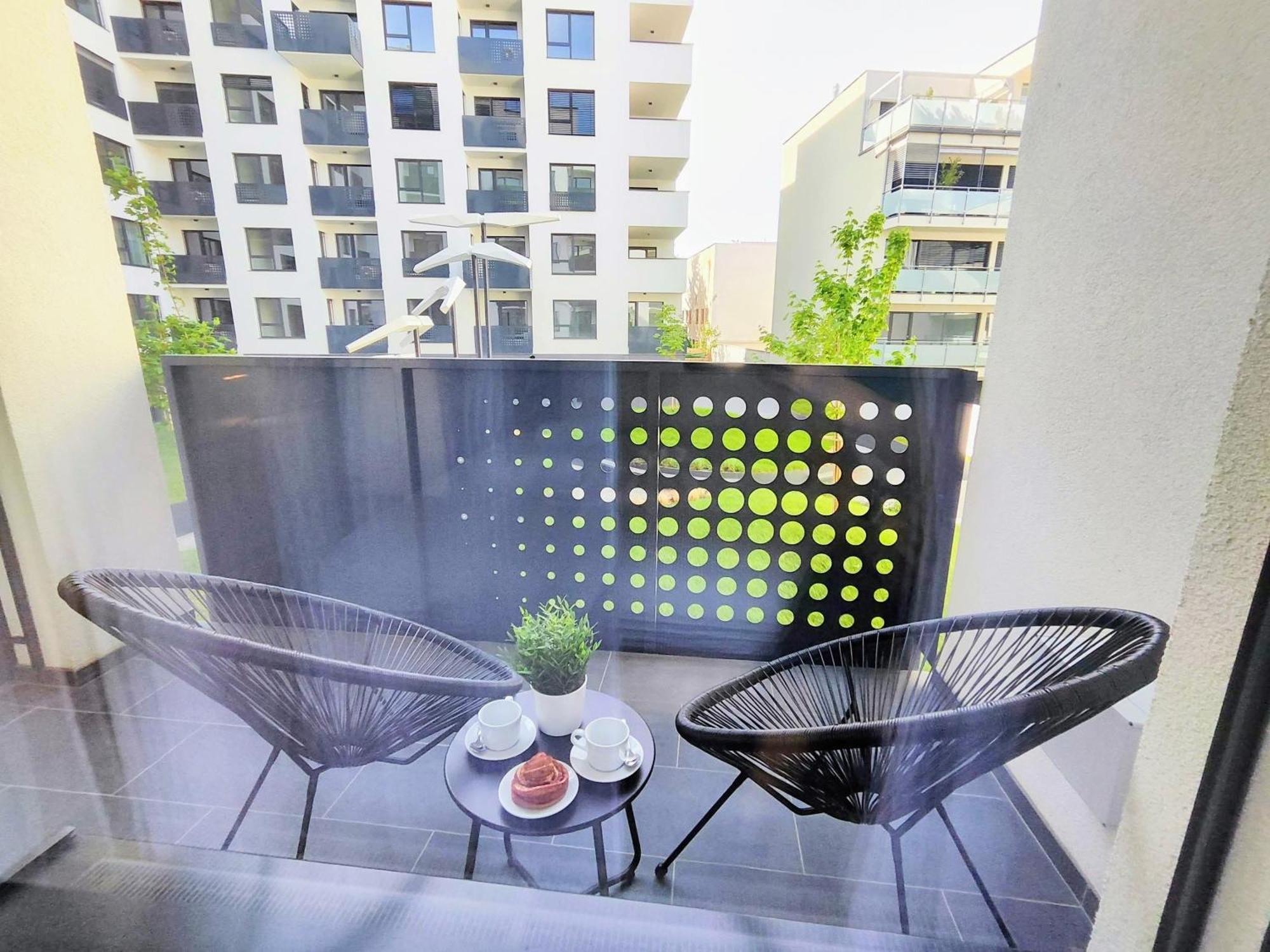 Wings - Brand New - Presidential Garden - Free Parking Apartment Bratislava Exterior photo